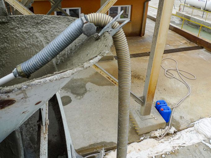 Foam generators