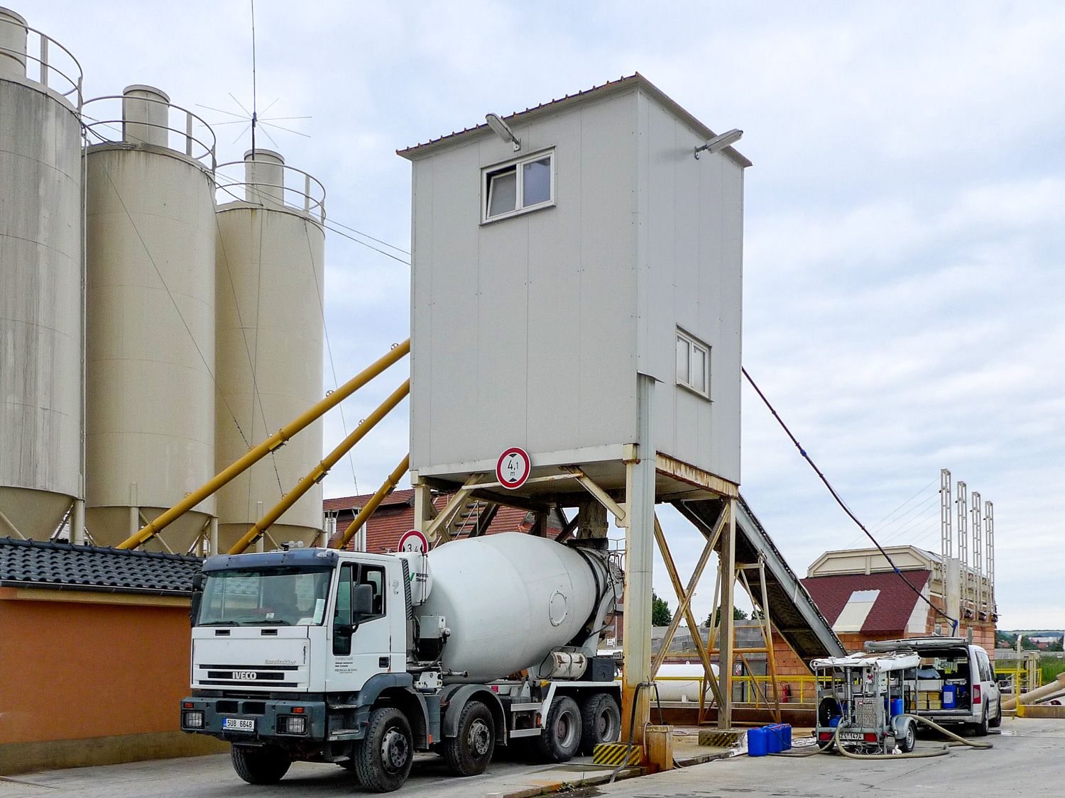 Foam generators